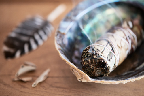 Auflösung negativer Energien: Foto: © efoArt / AdobeStock / #453585580